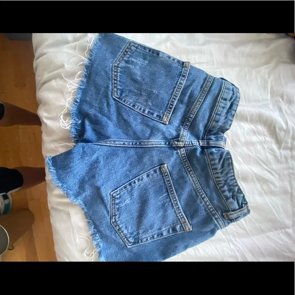 Top shop high wasted shorts - Picture 2 of 5